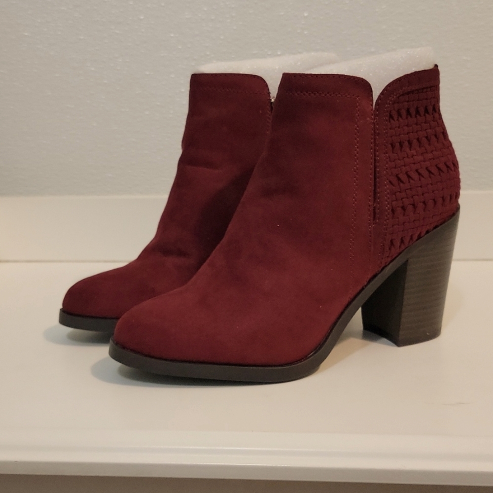 Madden Girl Red Cheyene Bootie, SIZE 6 1/2